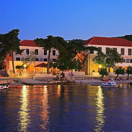 Hotel Lipa 4*