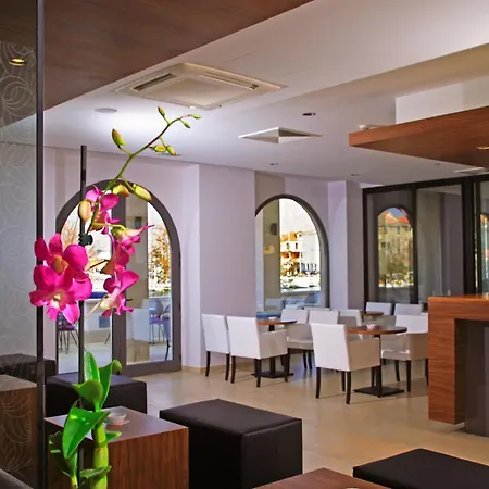 Lipa Hotel 4*
