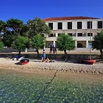 Lipa Hotel Postira