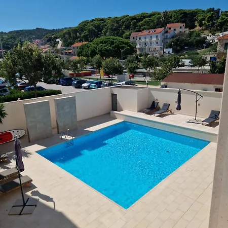 Lipa Ξενοδοχείο 4*