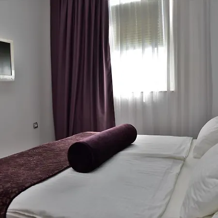 Lipa Hotel Postira