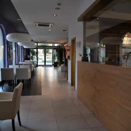 Hotel Lipa Postira