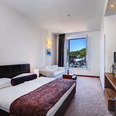 Lipa Hotel 4*