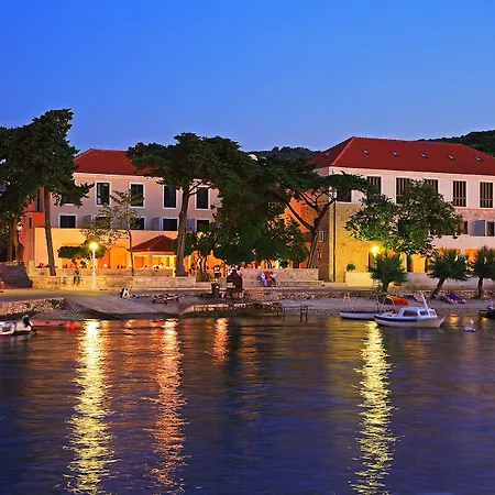 Lipa Hotel 4*