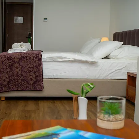Hotel Lipa Postira