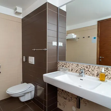 Hotel Lipa 4*