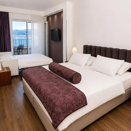 Hotel Lipa Postira